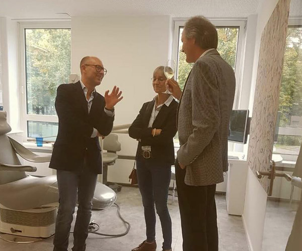 Dr. Christian von Schilcher, Düsseldorf - Neue Praxis im Hofgarten